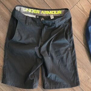 Boy Under Armour Black Golf Shorts Lightweight Performance